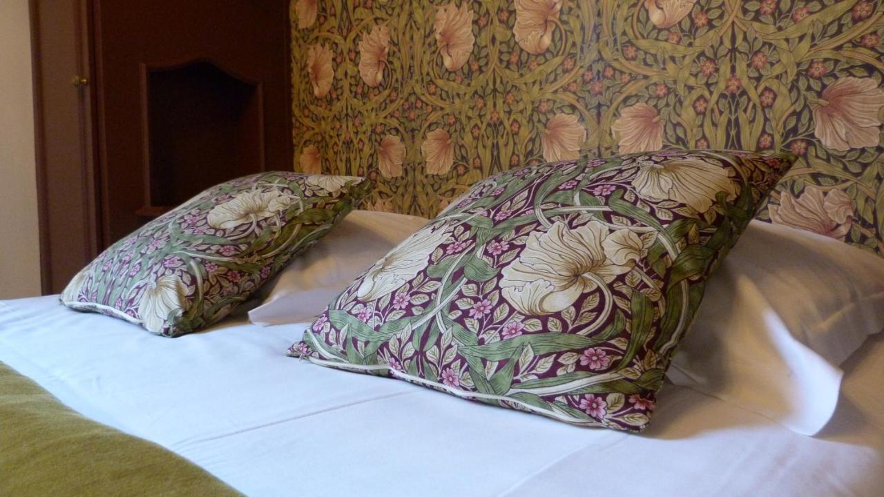 Hotel Le Bretagne 반느 외부 사진