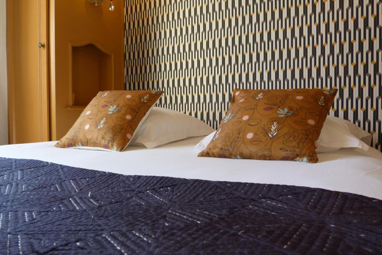Hotel Le Bretagne 반느 외부 사진