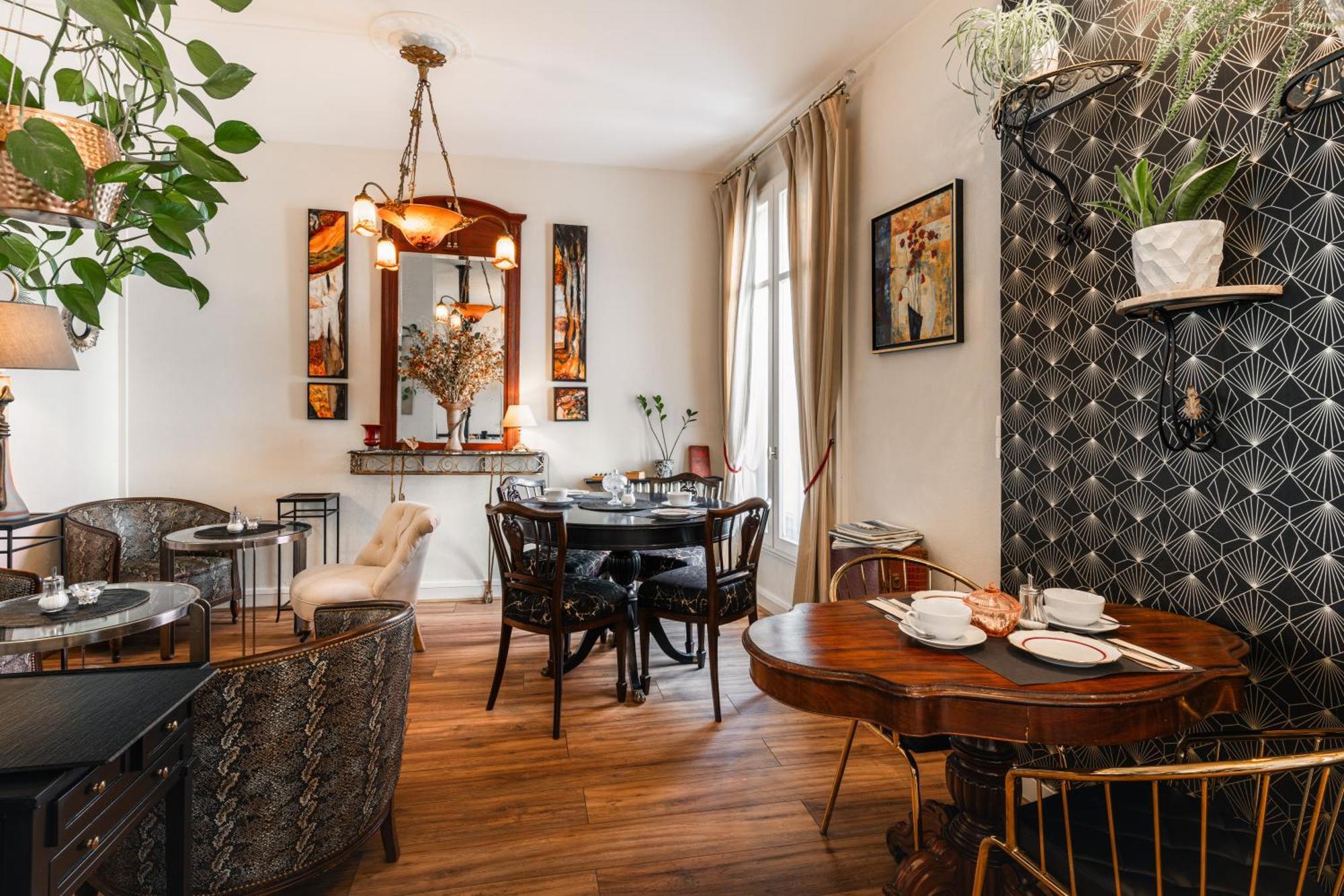 Hotel Le Bretagne 반느 외부 사진