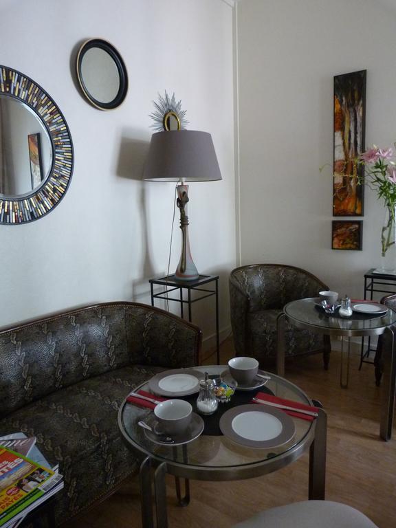 Hotel Le Bretagne 반느 외부 사진