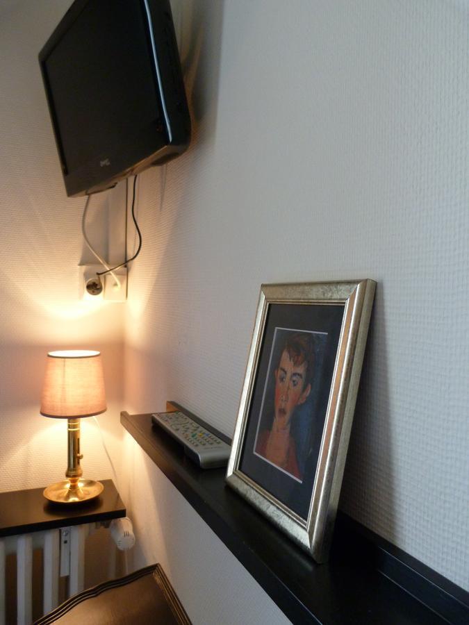 Hotel Le Bretagne 반느 외부 사진