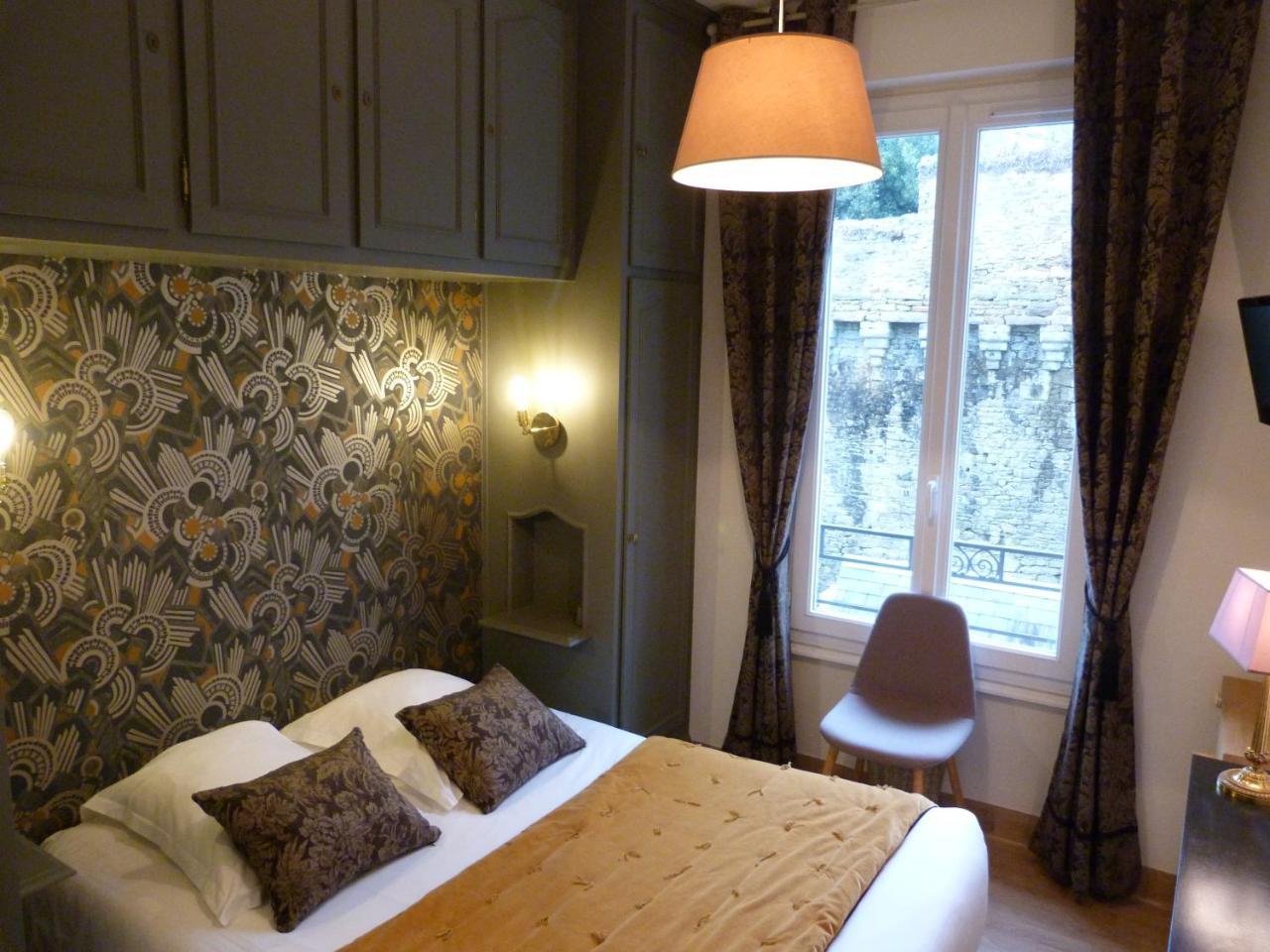 Hotel Le Bretagne 반느 외부 사진